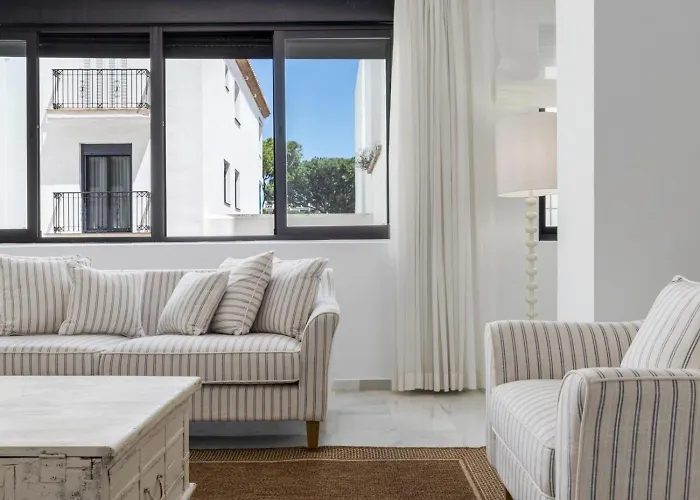 Апартаменти 02 Bdr Cadiz 208 *